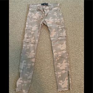 Hollister camouflage skinny jeans